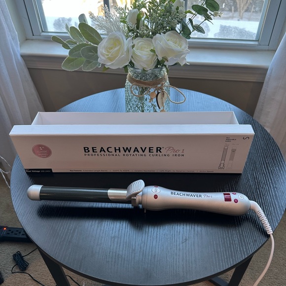 Beachwaver Pro 1 Professional Rotating Curling Iron 1" Classic Barrel - Picture 8 of 9